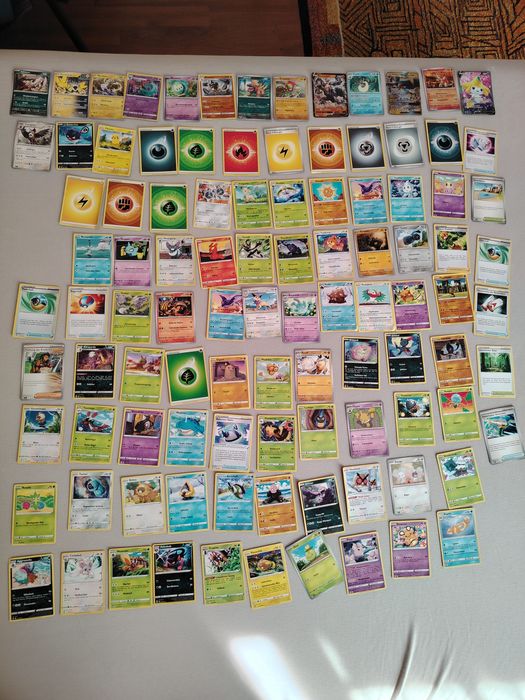 Colecție Pokémon originală – peste 100 cărți + rare GX/V,