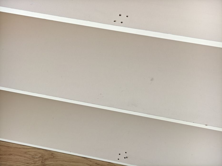 Продавам вграден гардероб на шкафове