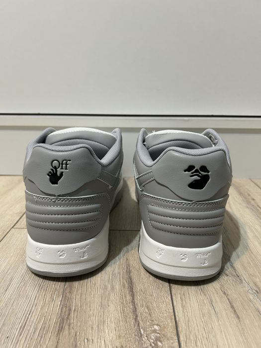 Off-White Out Of Office gri