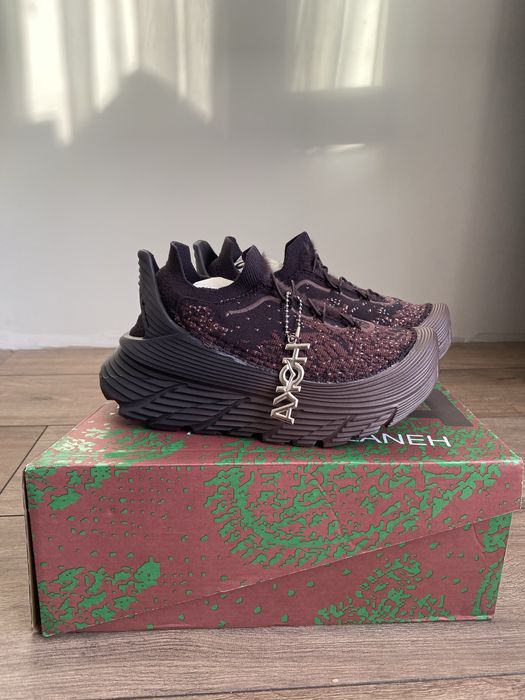 HOKA x Paria Farzaneh размер 36,37,39,41,44