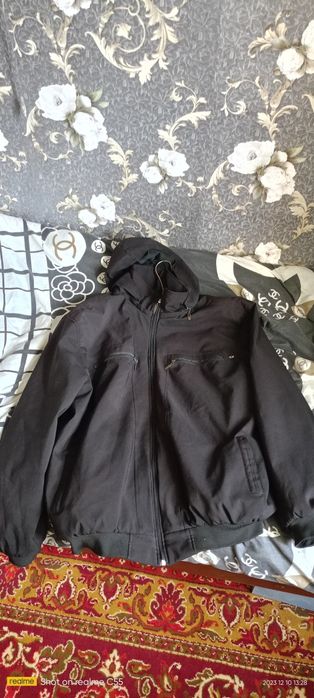Продаётся мужская куртка