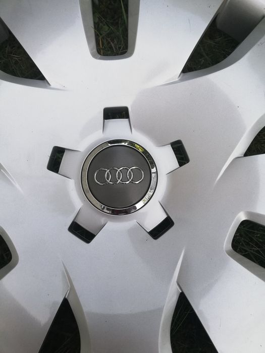 Оригинали тасове за audi