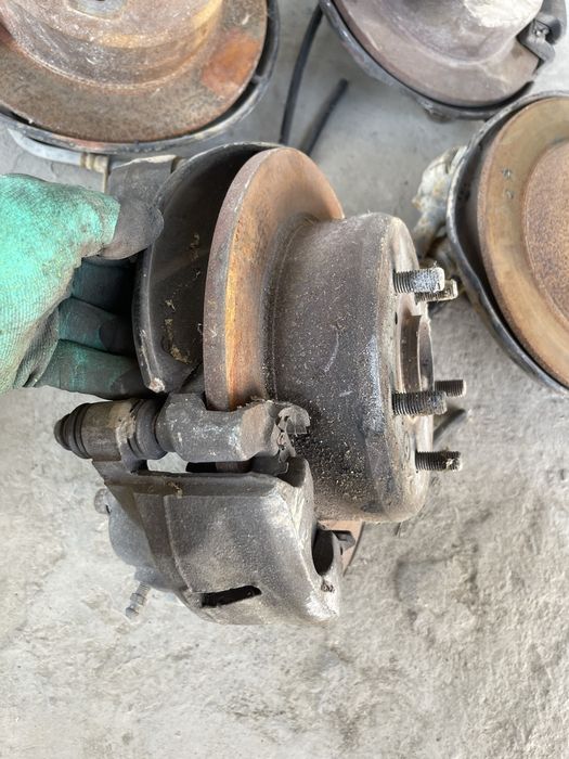 Диски, суппорта, цапфа на Camry 20 25 Камри 20 25