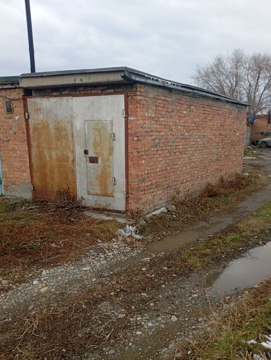 Гараж ГК Металлург продам
