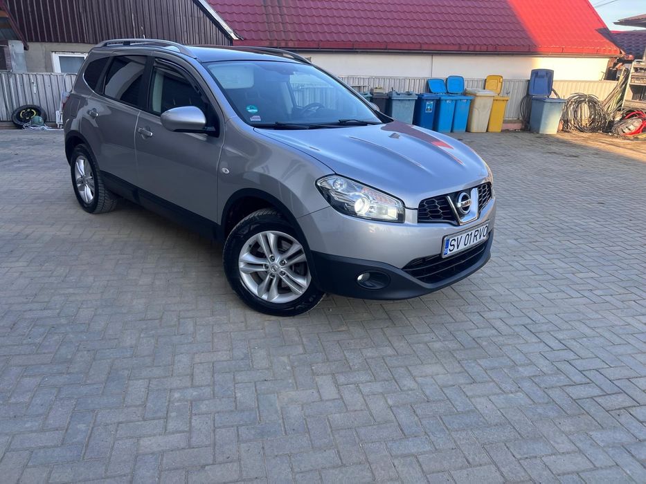 Nissan Qashqai+2