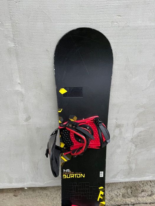Placa snowboard Burton Cruzer V-Rocker 145cm cu legături Burton