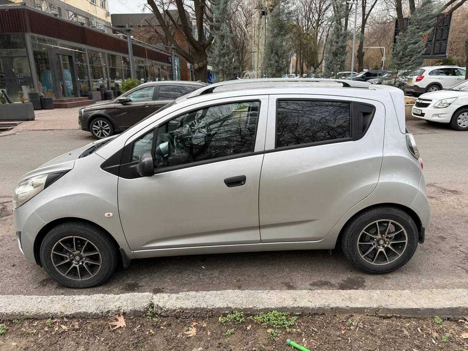 Спарк своя машина