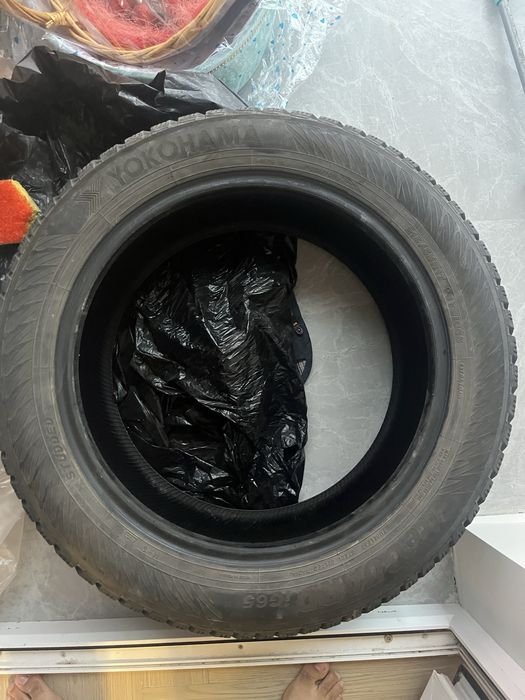 Шины шипы Yokohama  215/55 R17