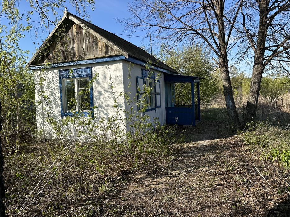 Продам дачу в хорошем состоянии. Хороший подьезд к даче.