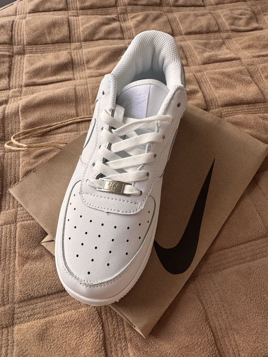 Кроссоки белые Nike