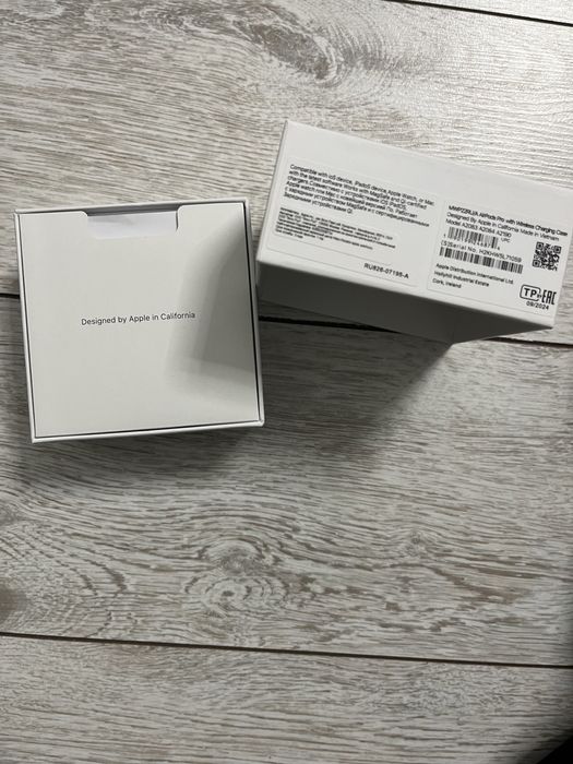 Наушники Airpods