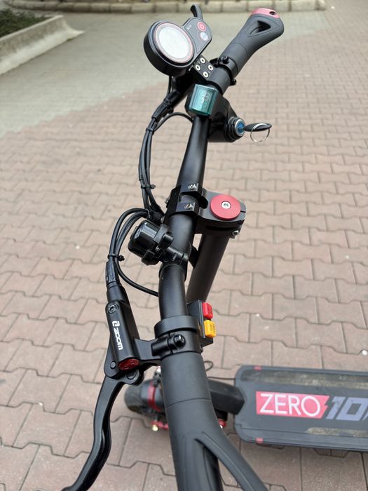 Trotinetă electrică ZERO 10X – 2x1000W – 52V – foarte întreținută