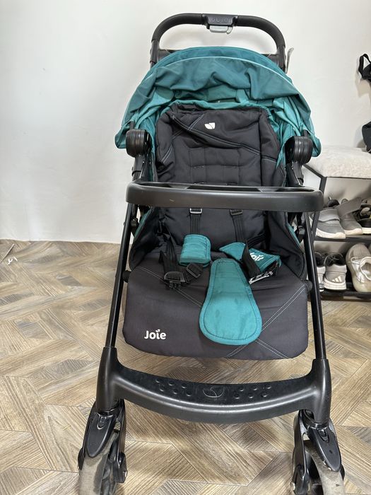 Продам коляску joie