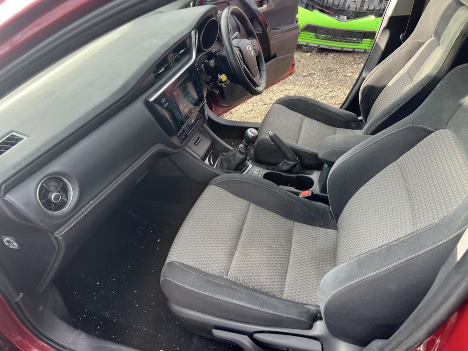 Тойота Аурис Toyota Auris 1.2 116кс 2017г На части Na chasti!