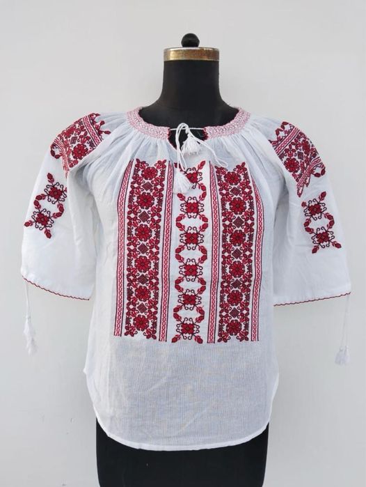 Bluze din iie romaneasca pt femei si barbati