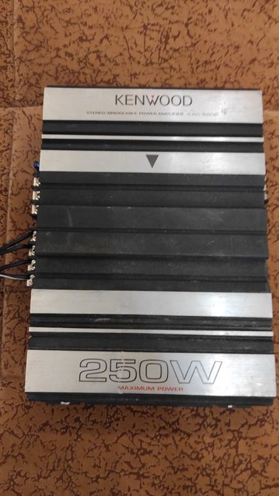 Автомобильный усилитель звука kenwood - 250W