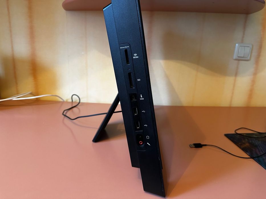 21,5 " Настолен компютър SONY  All-In-One  Touchscreen