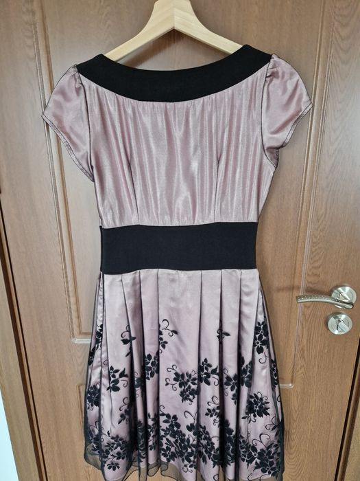 Rochie elegantă KAROTTE