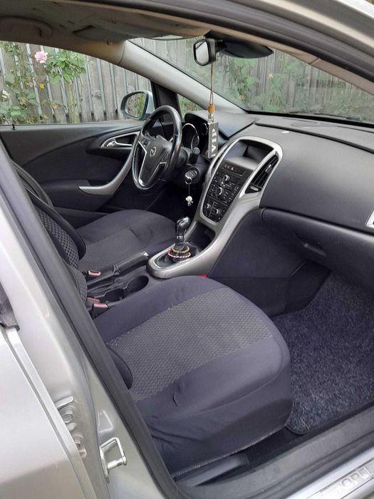 Opel Astra 2012 1.7cdti