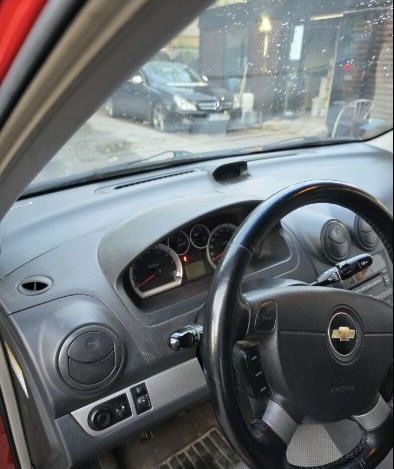 Продавам Chevrolet Aveo