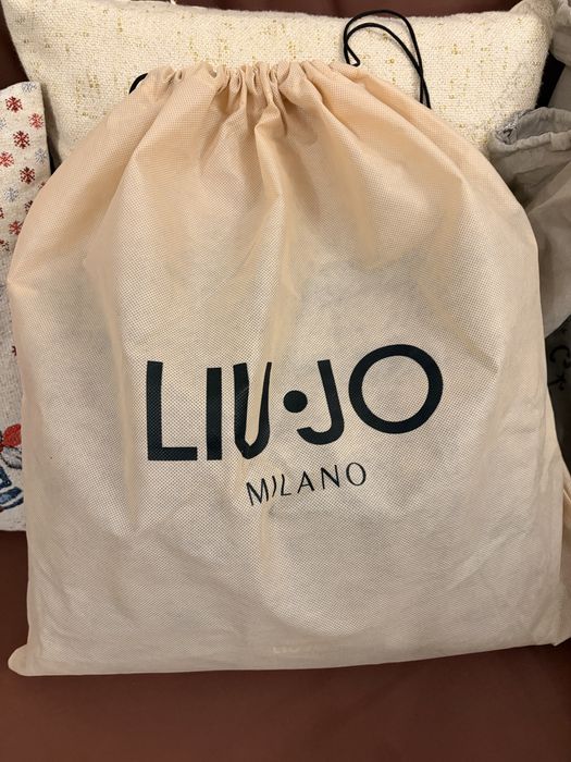 Liu Jo оригинална  дамска кожена чанта като нова със dust bag