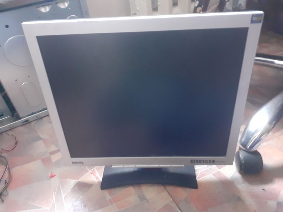 Монитор в нерабочем состоянии продам возможен обмен