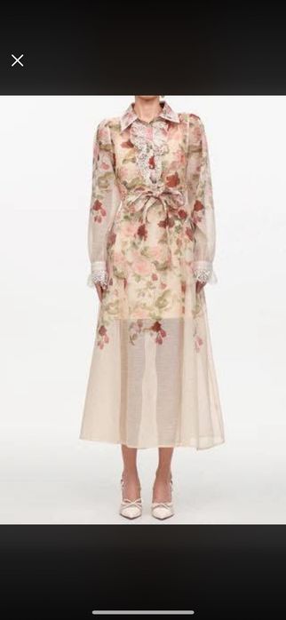 Уникални 3D рокли с флорални мотиви