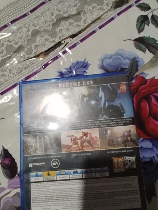 Vând jocuri TiTANFALL2 nou