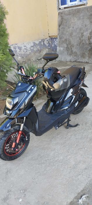 Электроскутер Редлайн сотилади