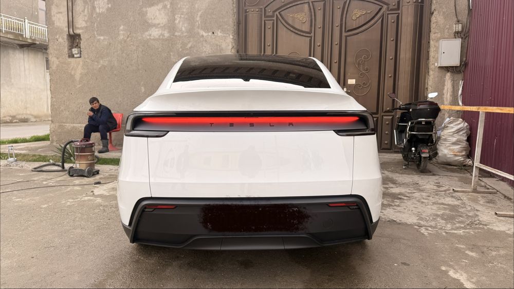 Tesla Model Y juniper