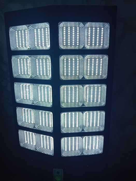 Lămpi solare de 1000 și 800 wați