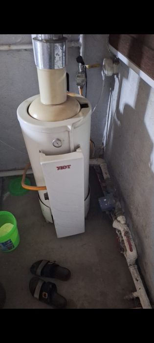 Продам газовый котел уют
