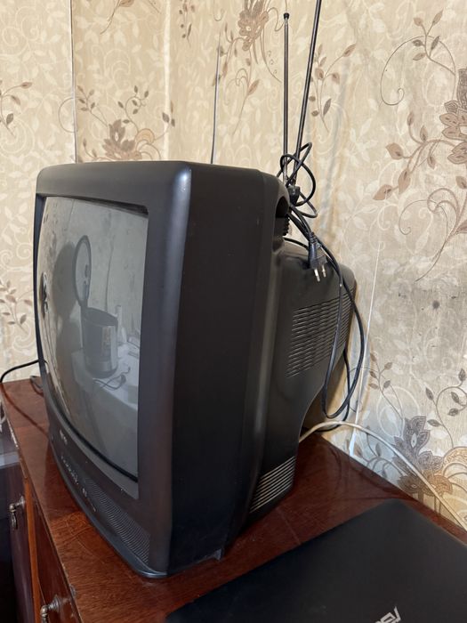 Телевизор нерабочий самовывоз