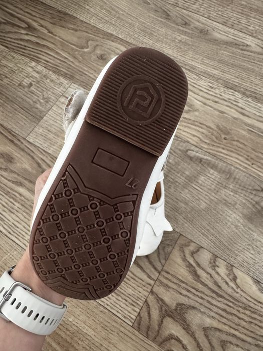 Продам туфли детские