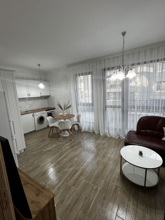 Дава се под наем Двустаен апартамент в Пловдив, Кършияка - 56 кв.м за 407.49 € - Снимка #1