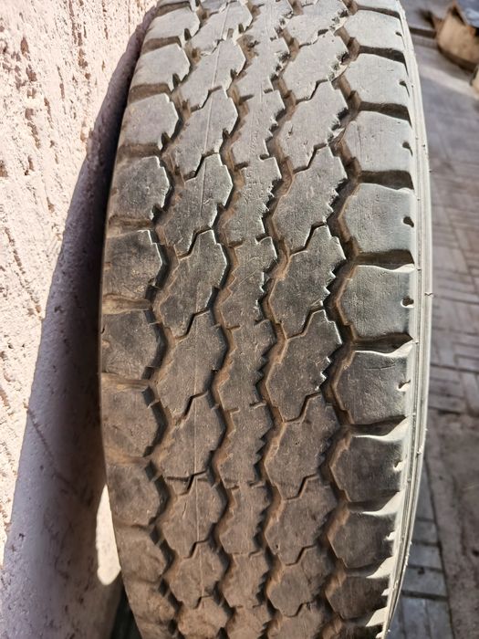 Шина на КамАЗ б/у