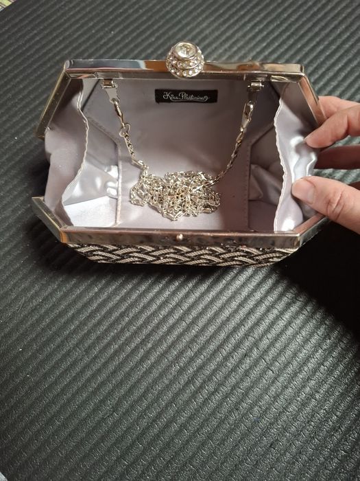 Продам сумочку-клатч