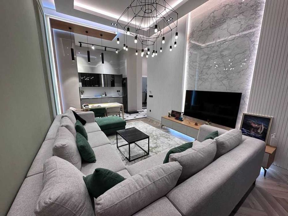 Сдаётся квартира дуплекс в новостройке Голден хауса ул.Мукумий