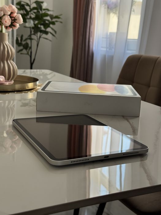 Apple iPad  10.9”( 10th Generation) Wi-Fi, 64Gb, Silver, full box!
