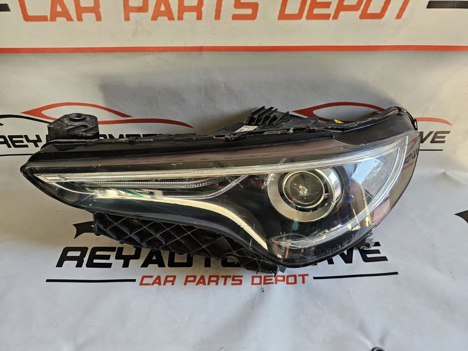 Far stanga Alfa Romeo Stelvio dupa 2016 cod 50552987