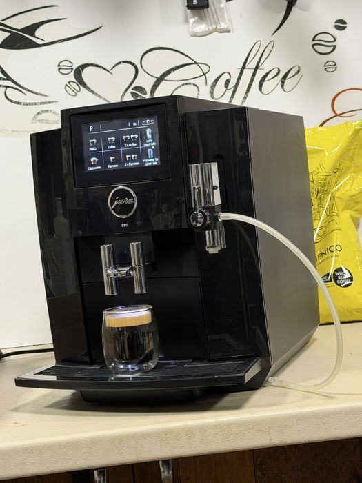 Кафемашина кафе автомат JURA S8 PIANO BLACK с гаранция