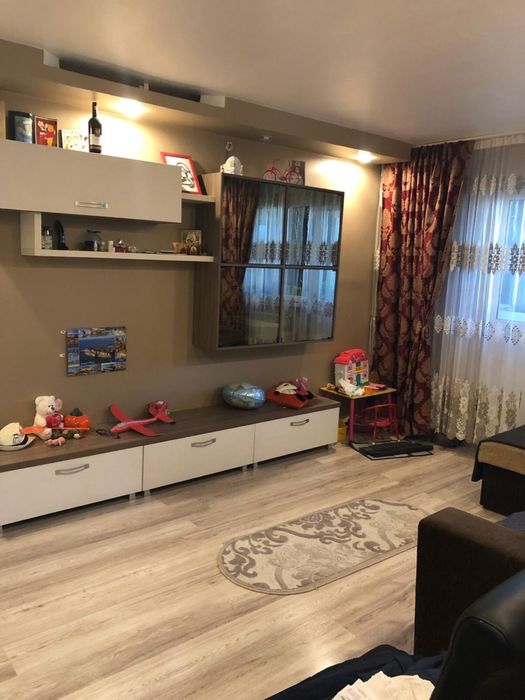 Inchiriez apartament 2 camere