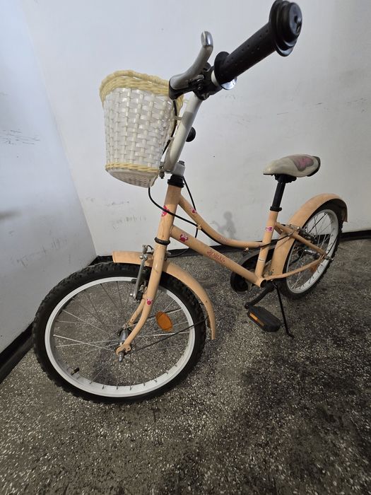 Bicicleta fete aproape noua