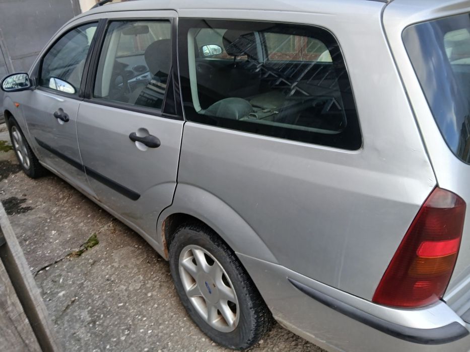 FORD Focus 2004 — imagine 3