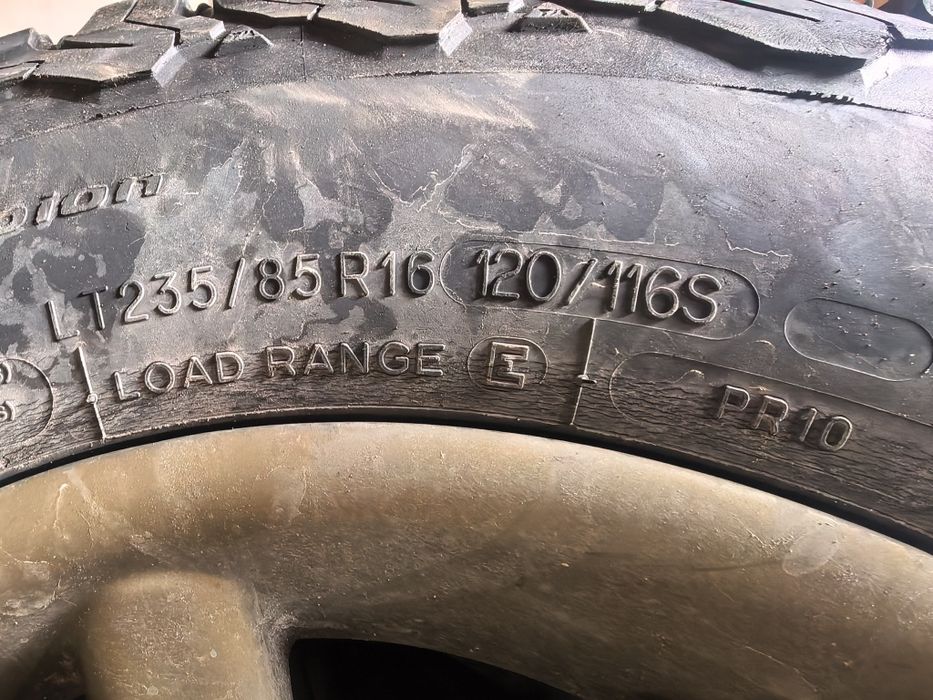 Bf Goodrich ta 235/85/16