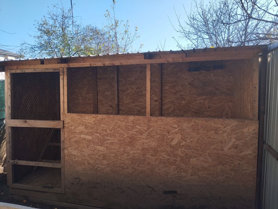 Magazie/ Coteț păsări/ Cușcă porumbei