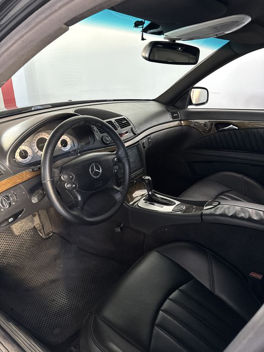 Mercedes 211 e500