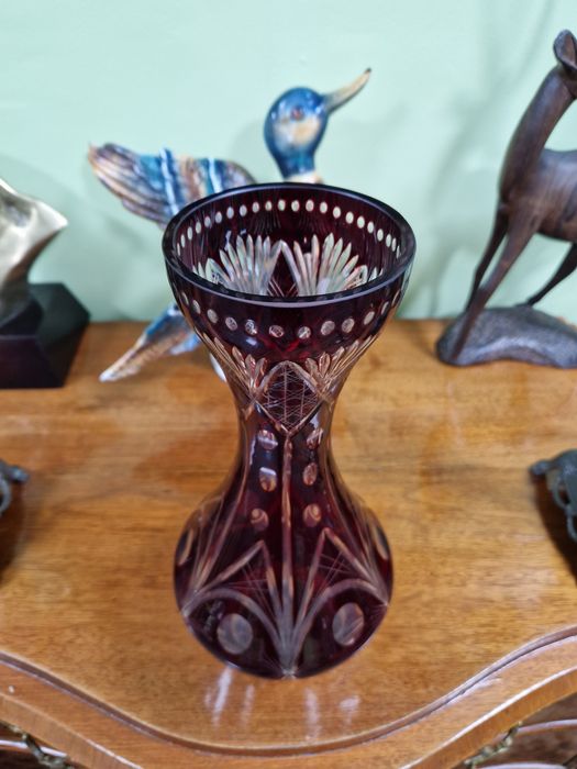 Много красива кристална ваза