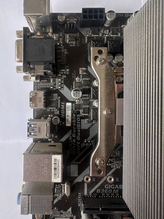 Дънна платка Gigabyte B360M
