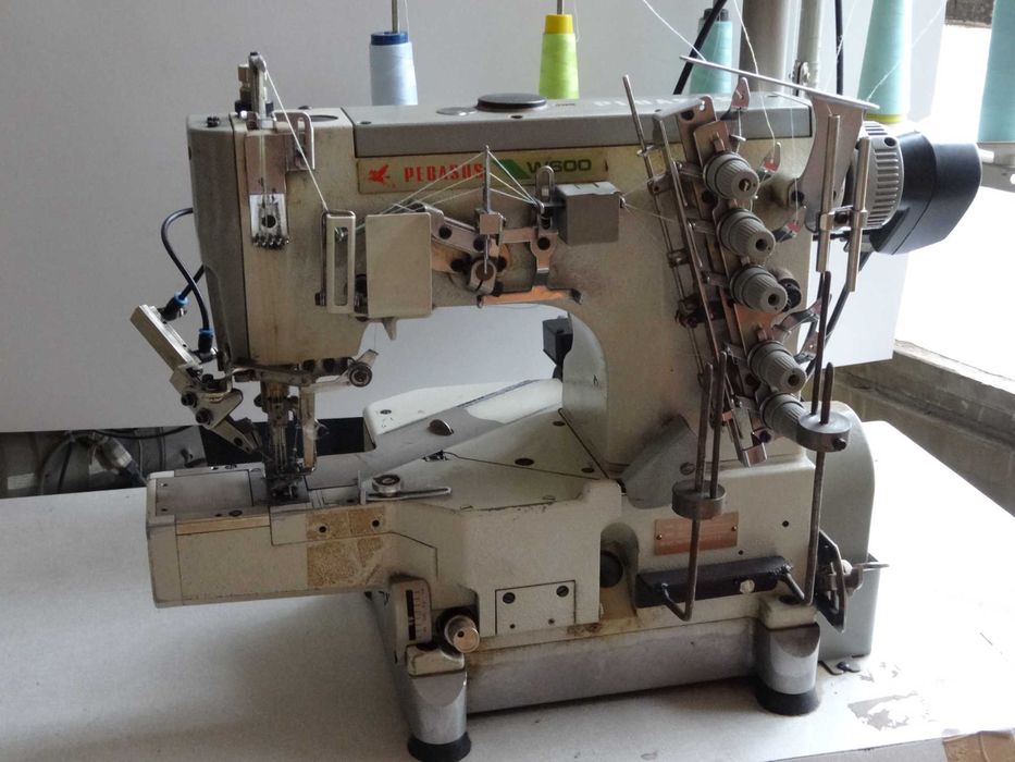 Покривна шевна машина Pegasus W600